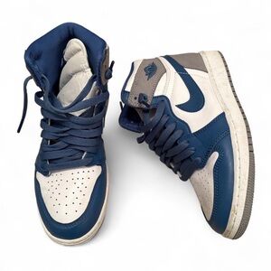 Nike Air Jordan 1 Retro High OG Sneakers